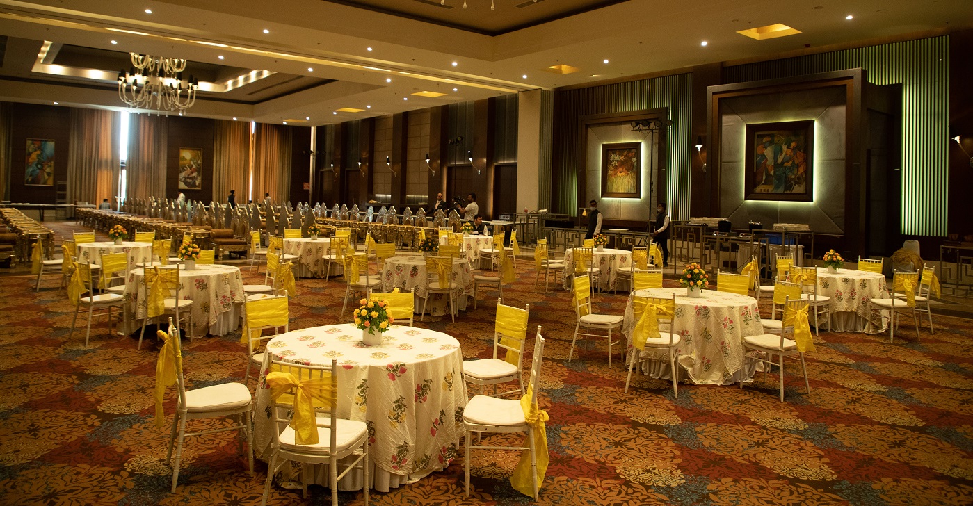 Luxury Unveiled: Key Considerations When Choosing a Luxurious Banquet Hall in Indore